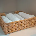 Designer 2-Bedroom Apartment 150M From Mackenzie Beach Daire *