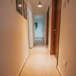 Designer 2-bedroom 150m From Mackenzie アパート *