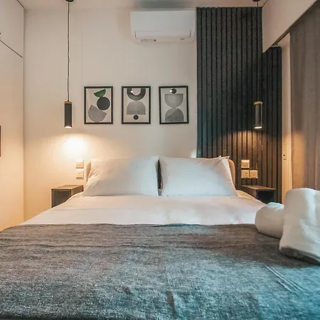 Designer 2-bedroom 150m From Mackenzie * Larnaca